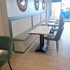 Intérieur du restaurant YUNA à Ville-la-Grand